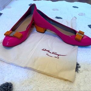 Salvatore Ferragamo Vara low heel pumps